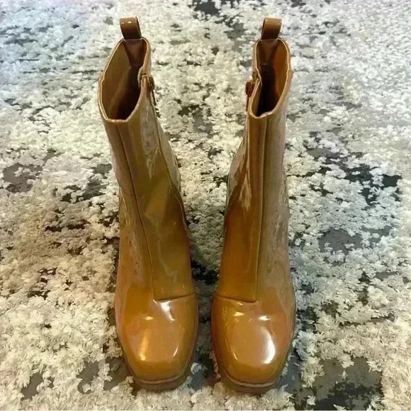 BP Milli Platform Block Heel Boots in Tan Lark Color Size 8M - Picture 3 of 4